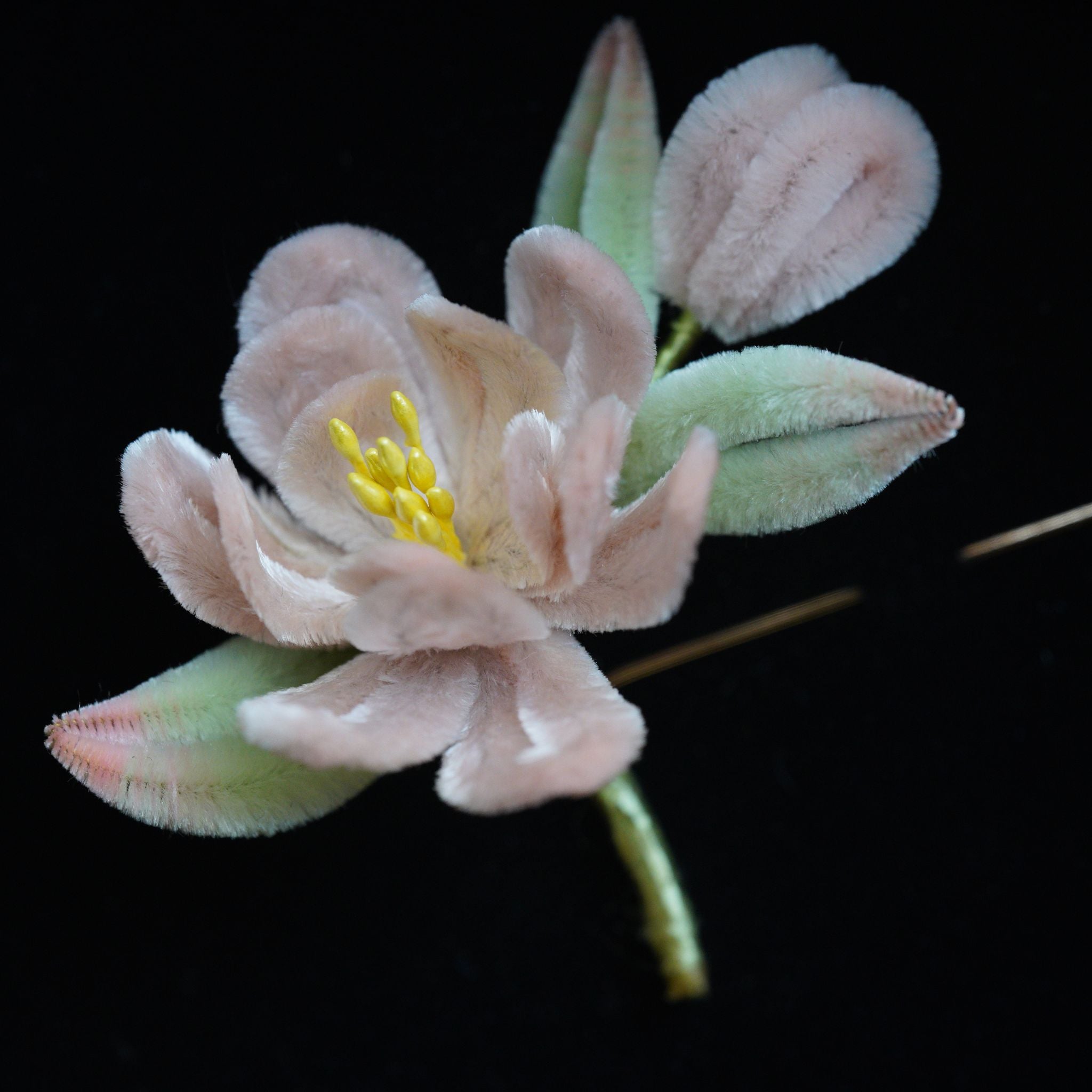 Broche Ronghua | Fleur de pêcher rose