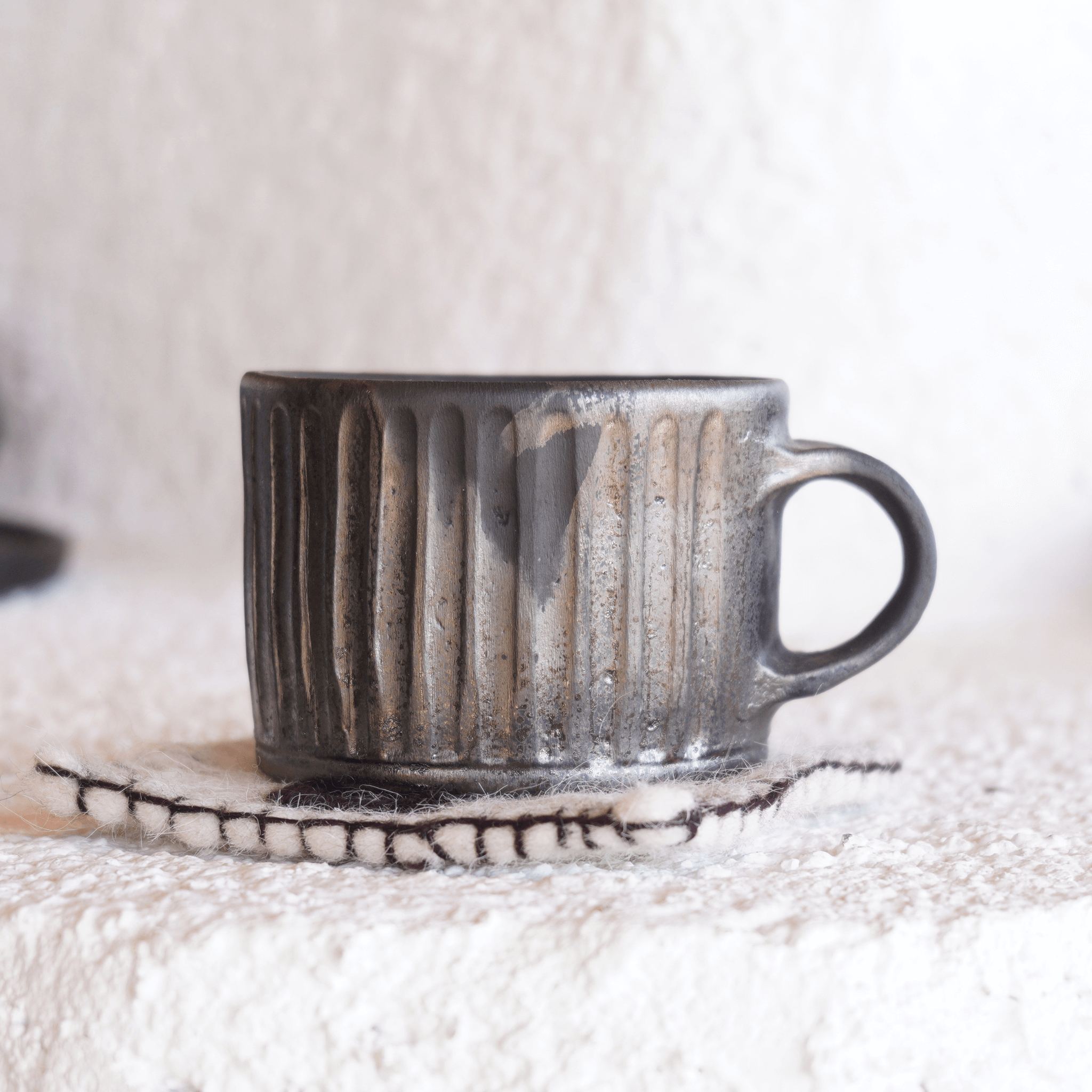 Black Pottery | Linea Sip