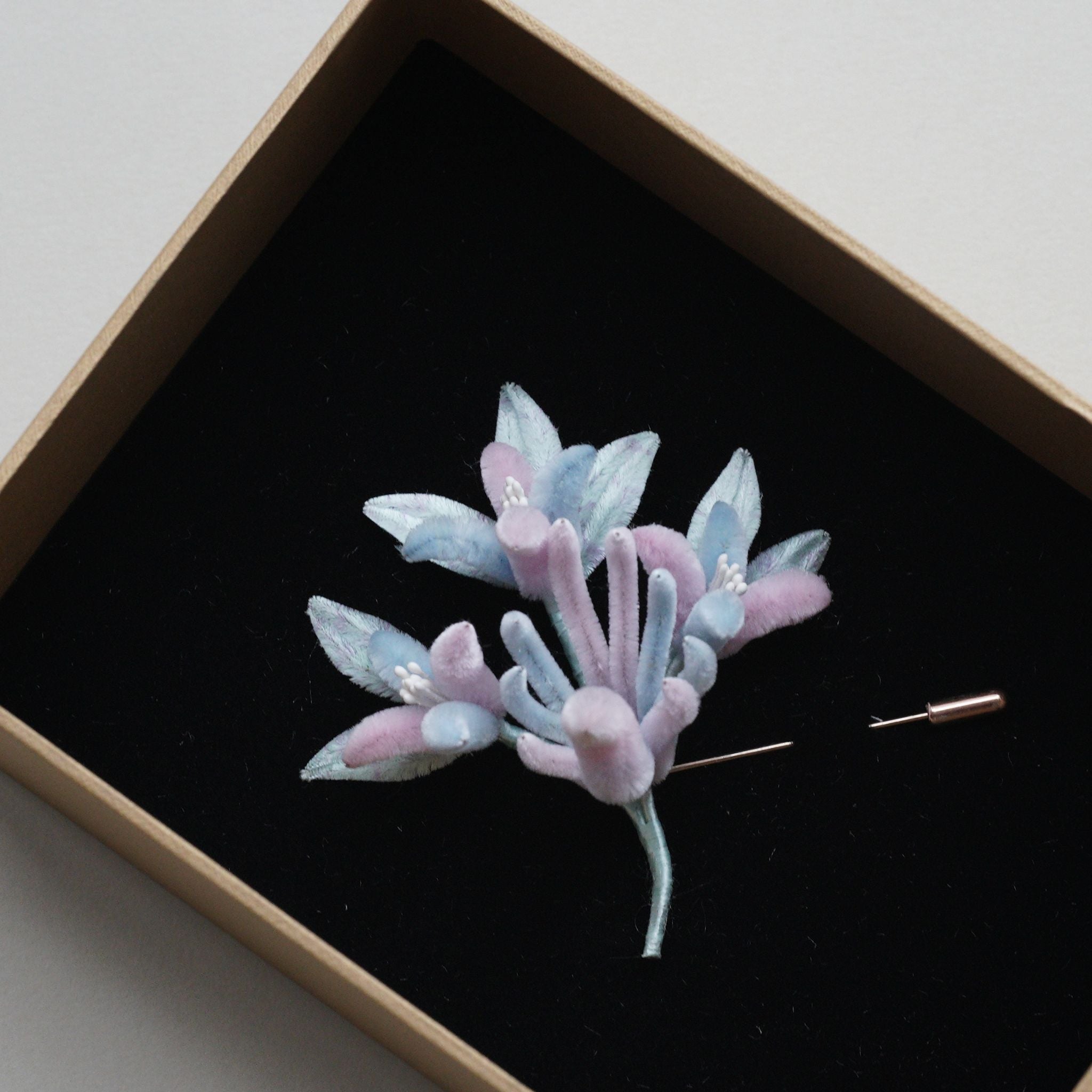 Ronghua Brooch | Phoenix Flower