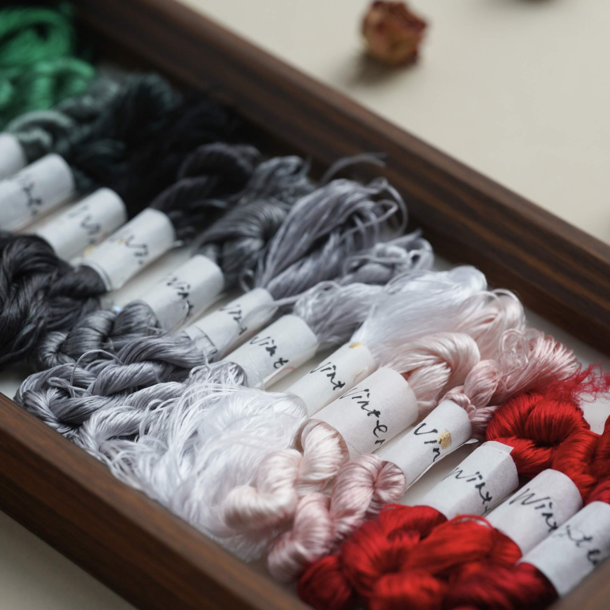 Twistless Mulberry Silk Threads | Winter